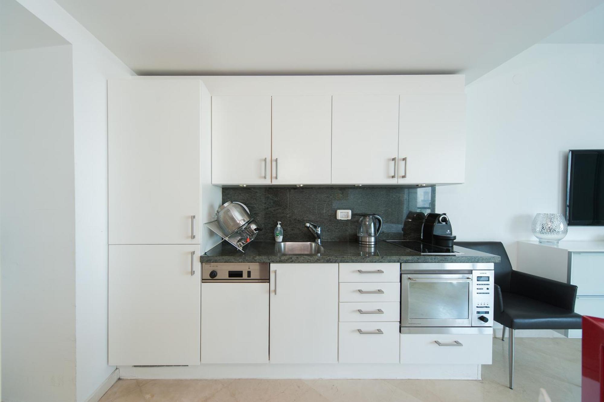 Superb Beachfront Apartments With Shelter By Sea N' Rent Τελ Αβίβ Δωμάτιο φωτογραφία