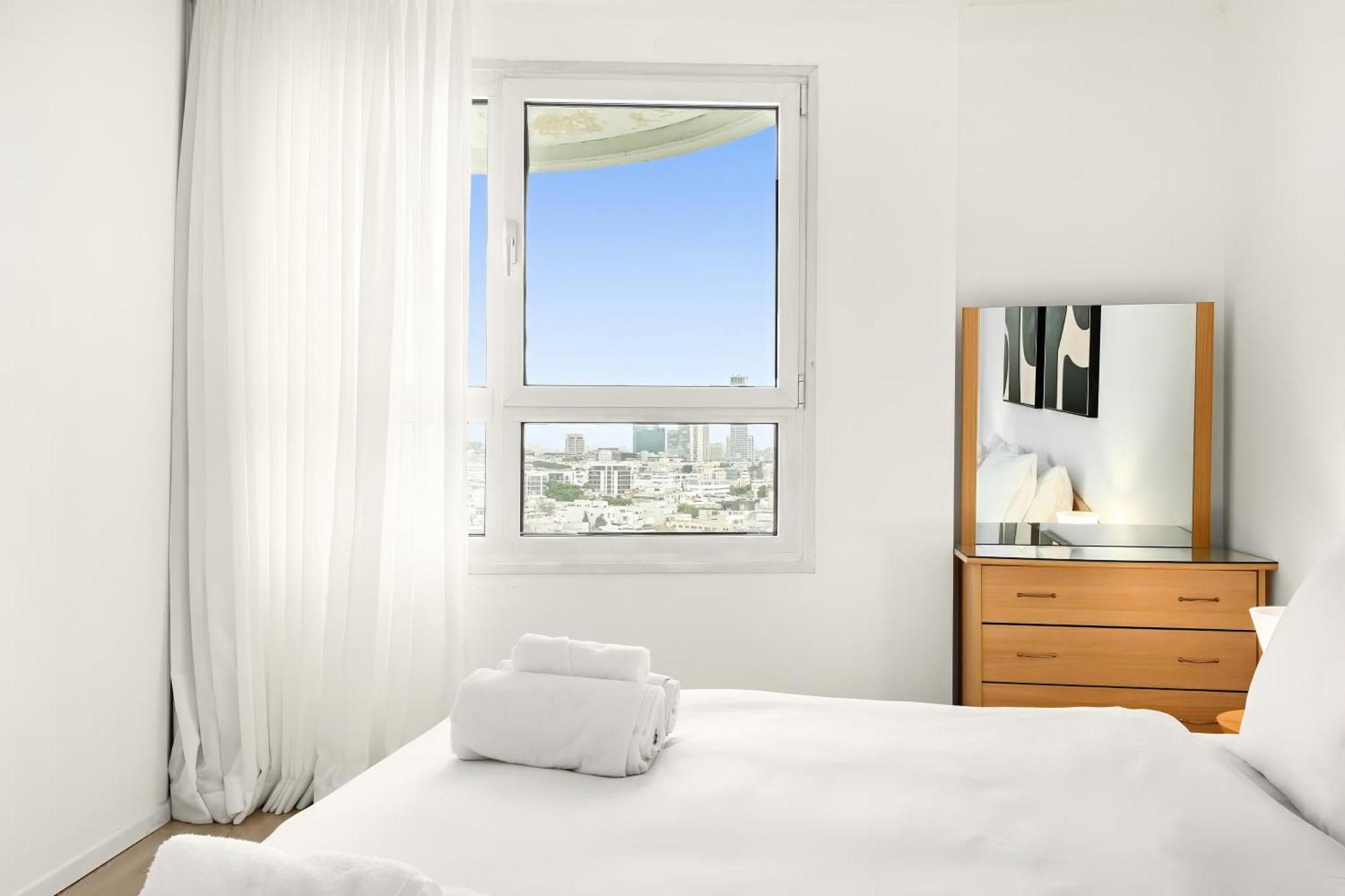 Superb Beachfront Apartments With Shelter By Sea N' Rent Τελ Αβίβ Εξωτερικό φωτογραφία